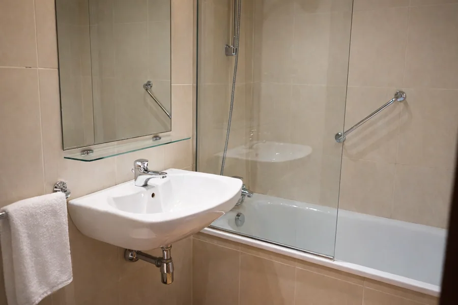Full bathrooms