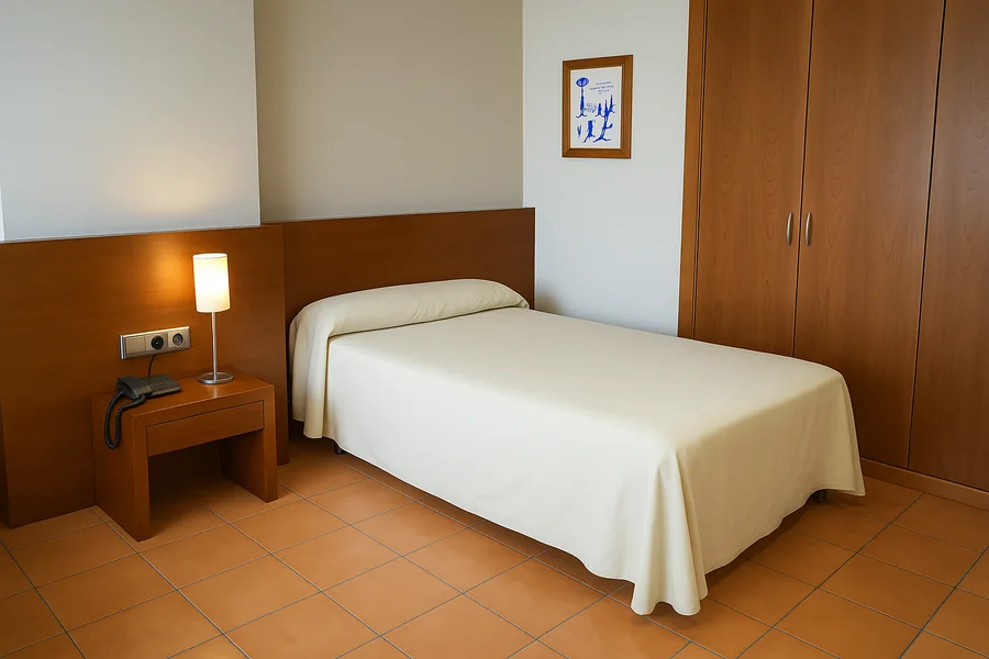 Single room with mountain views