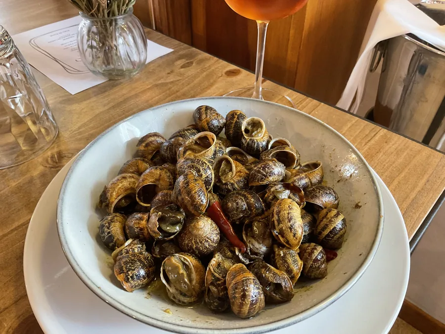 Cassolette d'escargots « bovers »